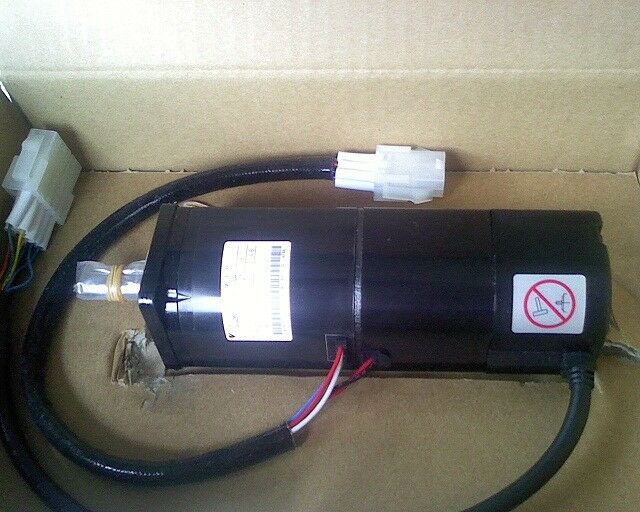 YASKAWA AC SERVO MOTOR SGME-01AF14B NEW ORIGINAL EXPEDITED SHIPPING