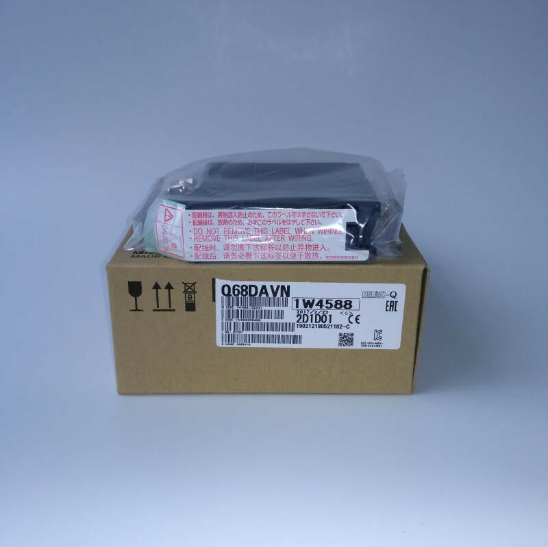 NEW&ORIGINAL MITSUBISHI D/A CONVERTER UNIT Q68DAVN EXPEDITED SHIPPING