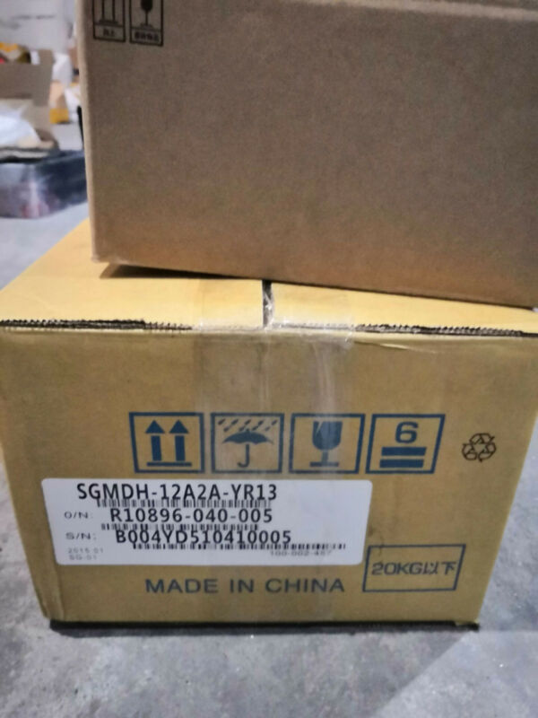 NEW ORIGINAL YASKAWA AC SERVO MOTOR SGMDH-12A2A-YR13 EXPEDITED SHIPPING