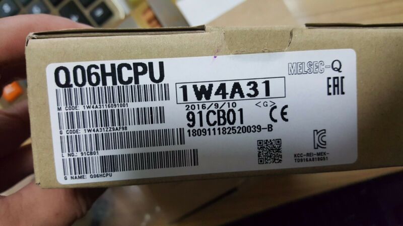 1PC MITSUBISHI CPU UNIT Q06HCPU NEW ORIGINAL EXPEDITED SHIPPING