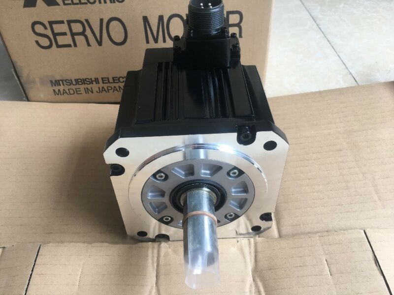 NEW&ORIGINAL MITSUBISHI AC SERVO MOTOR HF153S-A47 HF154SA48 SHIPPING