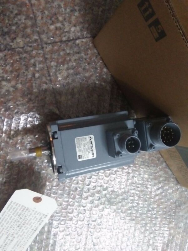 NEW ORIGINAL MITSUBISHI AC SERVO MOTOR HA-FF33C-UE HAFF33CUE EXPEDITED SHIPPING