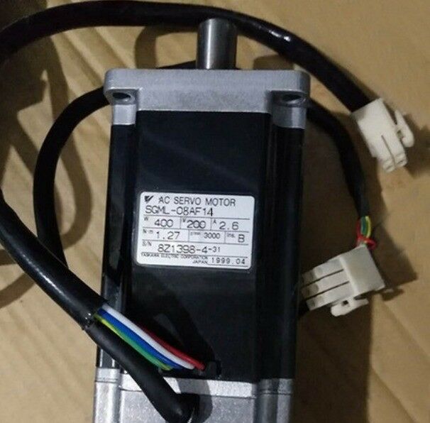 1PC YASKAWA AC SERVO MOTOR SGML-08AF14 NEW ORIGINALEXPEDITED SHIPPING