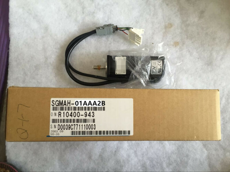 YASKAWA AC SERVO MOTOR SGMAH-01AAA2B NEW ORIGINAL EXPEDITED SHIPPING