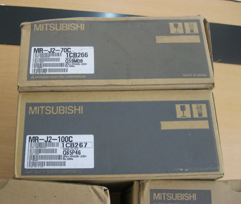 NEW ORIGINAL MITSUBISHI AC SERVO DRIVER MR-J2-100C EXPEDITED SHIPPING