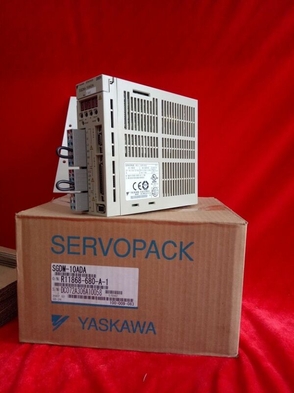 NEW ORIGINAL YASKAWA AC SERVO DRIVER SGDM-10ADA SGDM10ADA SHIPPING