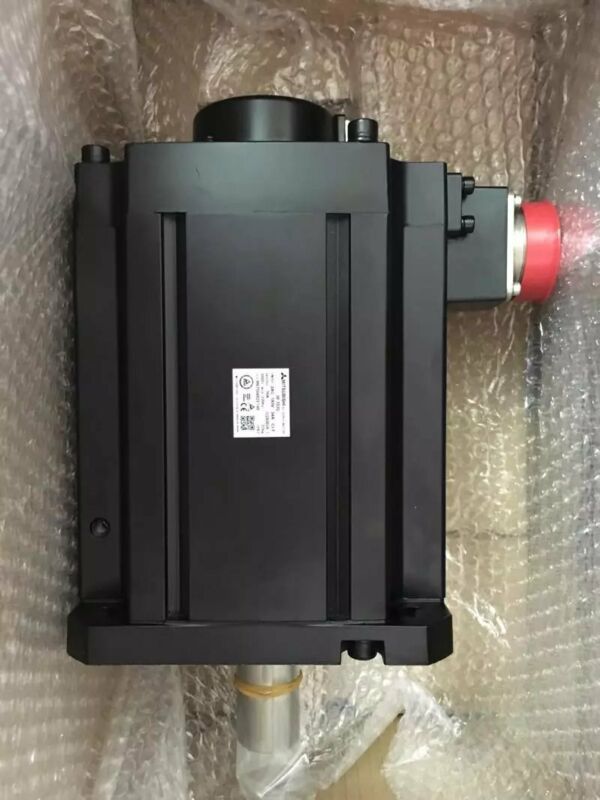 MITSUBISHI AC SERVO MOTOR HF-SP7024 NEW ORIGINAL EXPEDITED SHIPPING