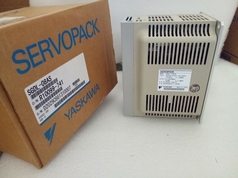 NEW ORIGINAL YASKAWA AC SERVO DRIVER SGDA-08AS SGDA08AS SHIPPING