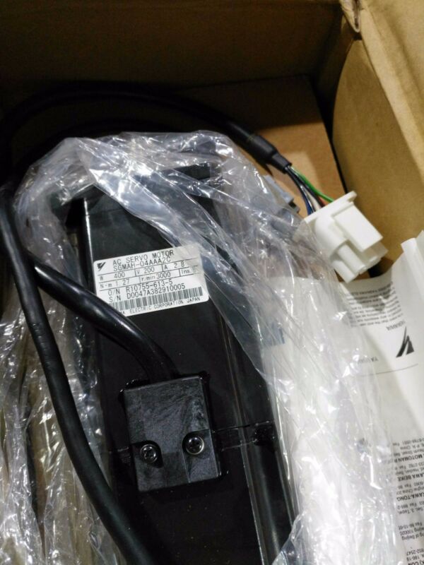 1PC YASKAWA AC SERVO MOTOR SGMAH-04AAA2C NEW ORIGINAL EXPEDITED SHIPPING