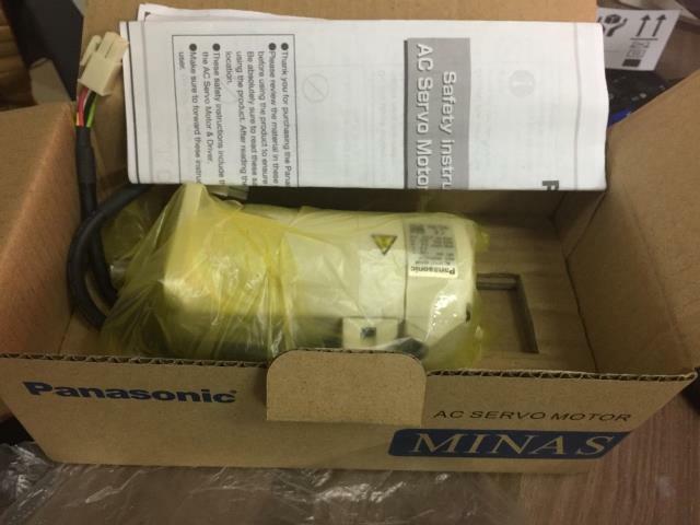 PANASONIC AC SERVO MOTOR MSMA042A1B NEW ORIGINAL EXPEDITED SHIPPING