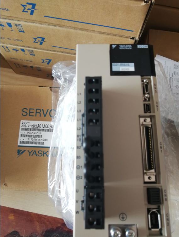 NEW ORIGINAL YASKAWA AC SERVO DRIVER SGDV-5R5A01A002000 EXPEDITED SHIPPING