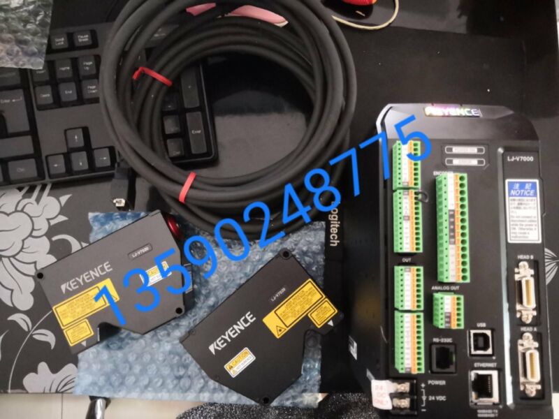 Keyence LJ-V7020+LJ-V7001 +cable 1set used and tested