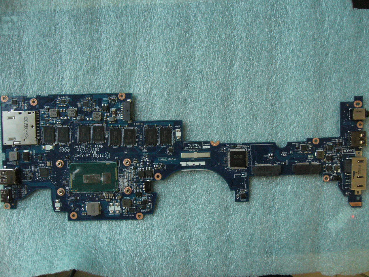 QTY 1x Lenovo Thinkpad Yoga 12 laptop motherboard i5-5200U 8GB LA-A342P ZIPS3