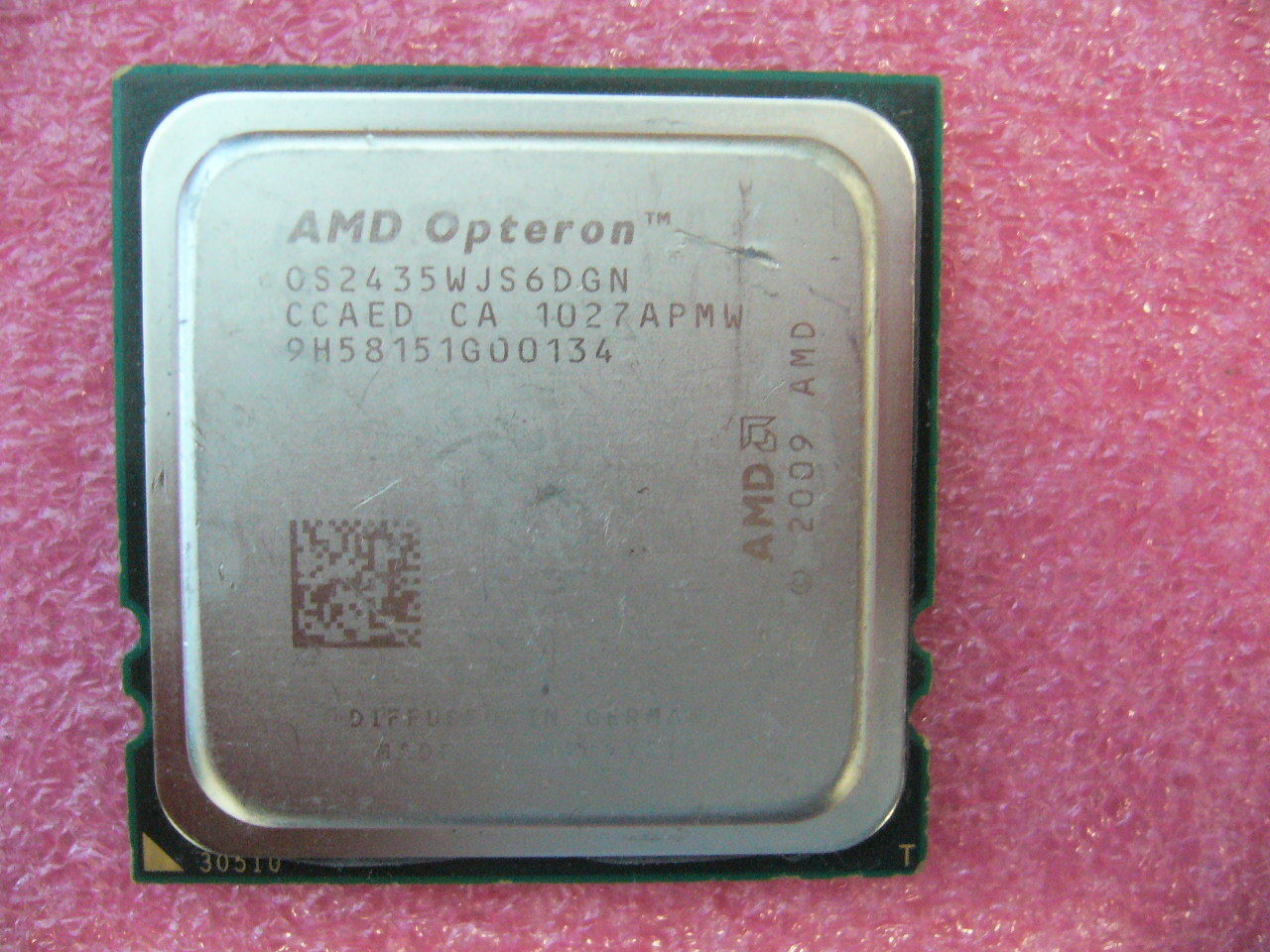 QTY 1x AMD Opteron 2435 2.6 GHz Six Core (OS2435WJS6DGN) CPU Socket F 1207