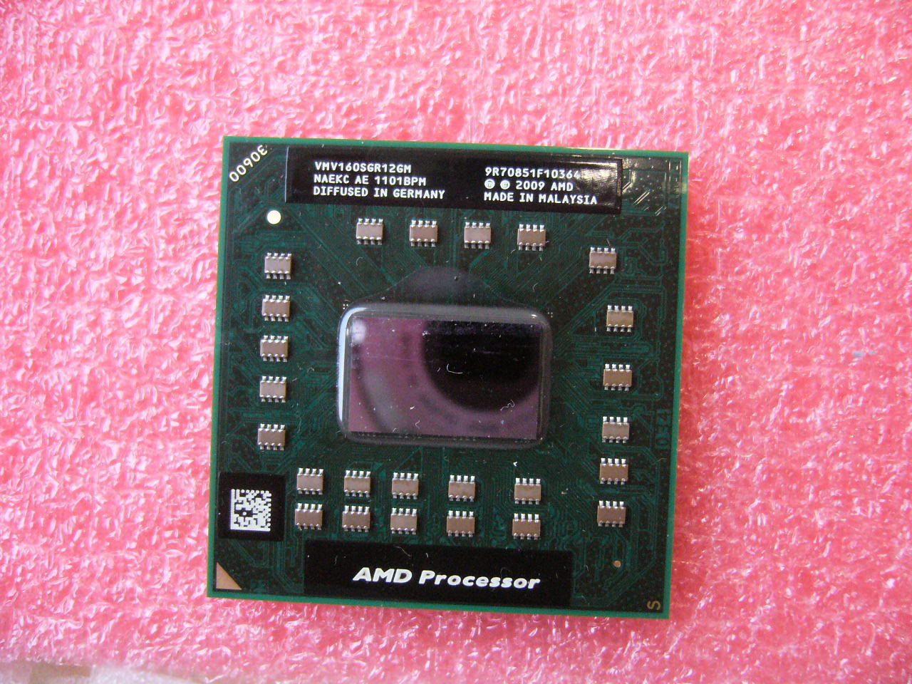 QTY 1x AMD V series V160 2.4GHz Single-Core (VMV160SGR12GM) Laptop CPU Socket S1