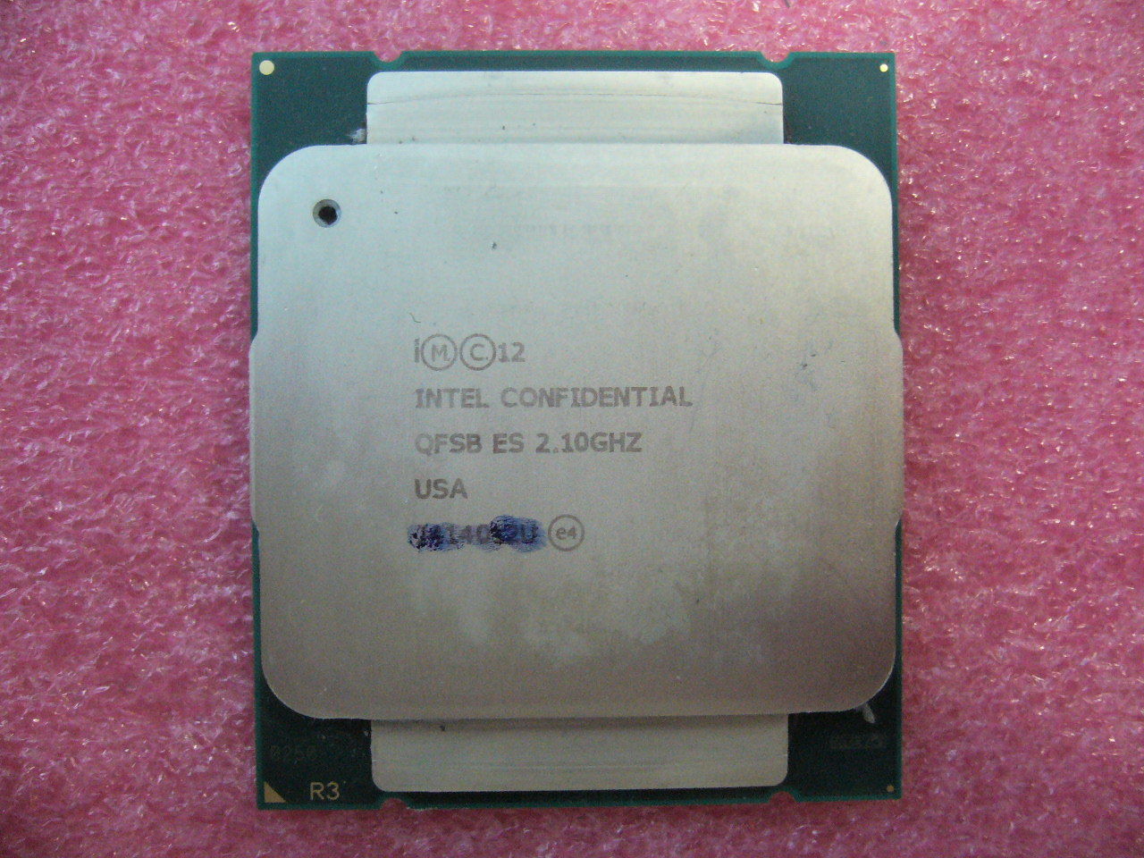 QTY 1x Intel ES CPU E5-2650 V3 Ten-Cores 2.1 Ghz 25MB Cache LGA2011-3 QFSB