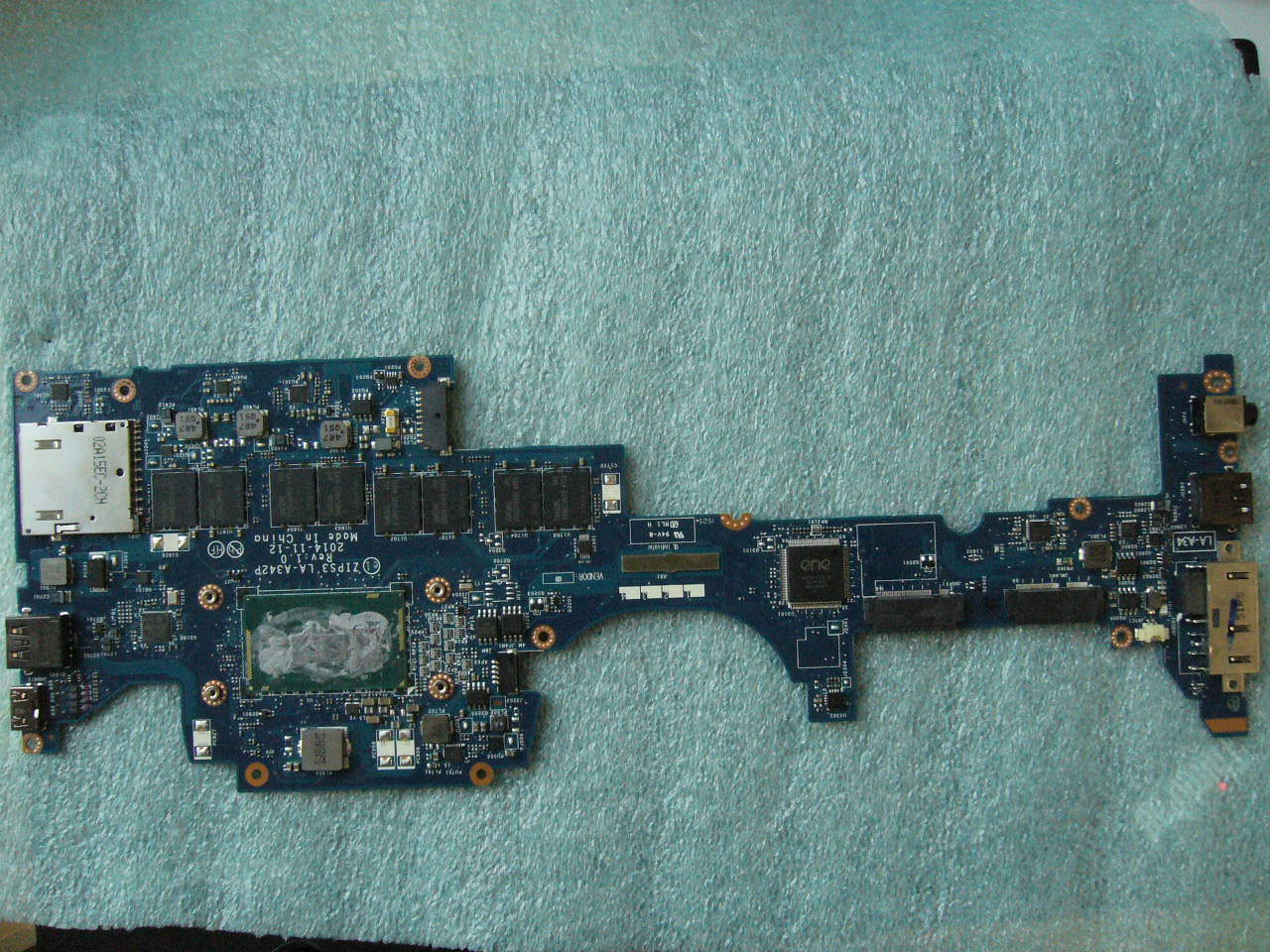 QTY 1x Lenovo Thinkpad Yoga 12 laptop motherboard i7-5600U 8GB LA-A342P ZIPS3