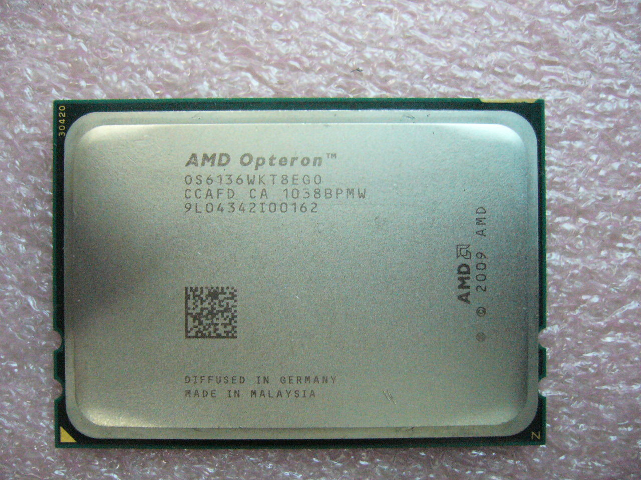 QTY 1x AMD Opteron 6136 2.4 GHz Eight Core (OS6136WKT8EGO CPU Tested G34