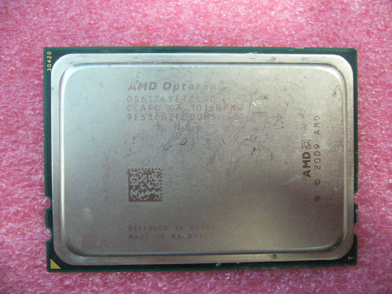 QTY 1x AMD Opteron 6176 SE 2.3 GHz Twelve Core (OS6176YETCEGO) CPU Tested G34