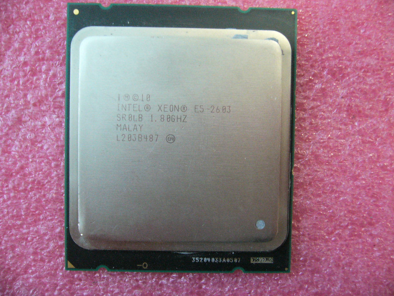 QTY 1x Intel CPU E5-2603 CPU Quad-Cores 1.8Ghz LGA2011 SR0LB