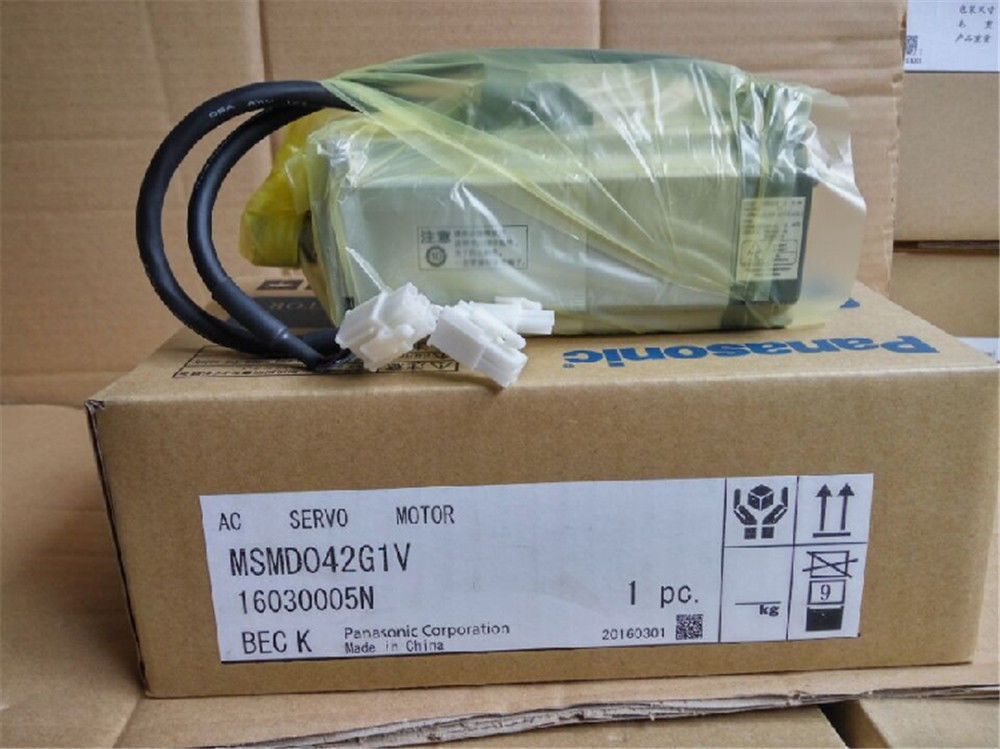 BRAND NEW PANASONIC AC servo motor MSMD042G1V in box