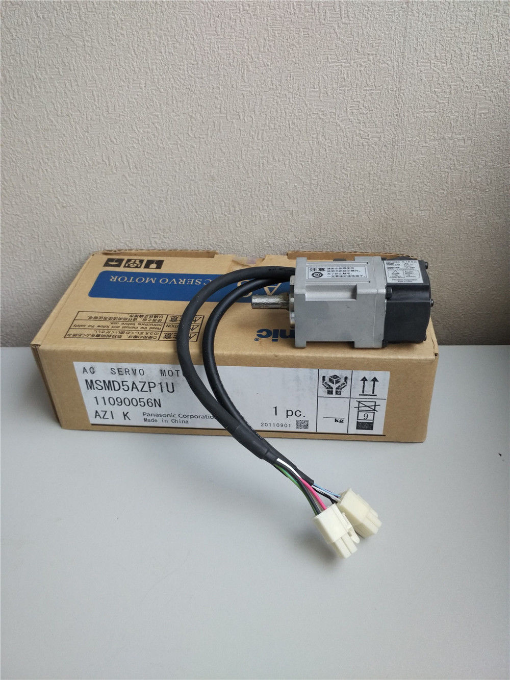 Original New PANASONIC AC Servo motor MSMD5AZP1U in box