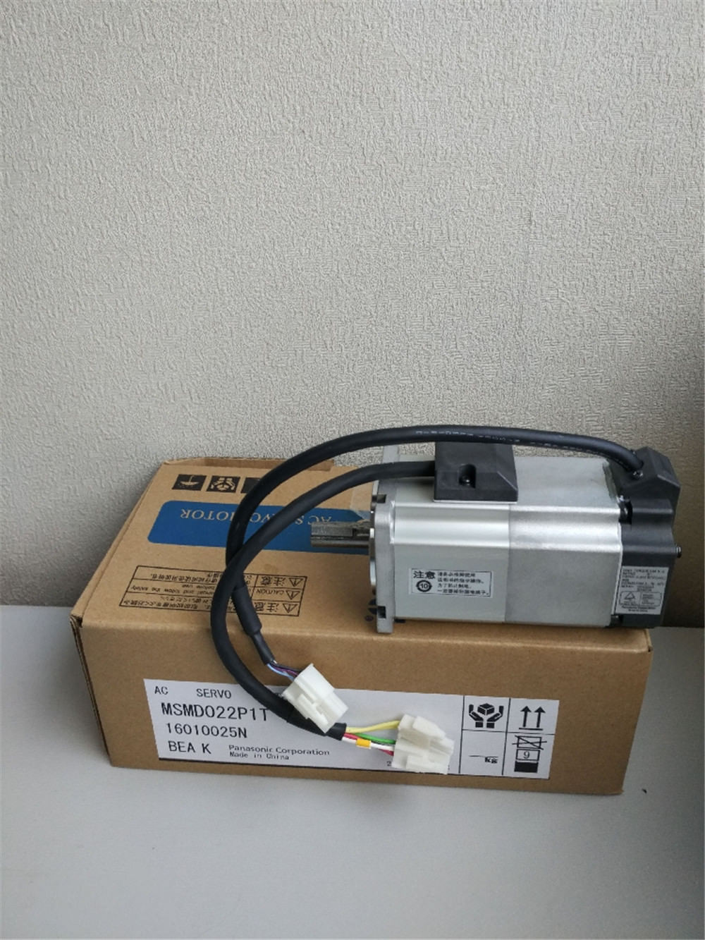 Brand New PANASONIC AC Servo motor MSMD022P1T in box