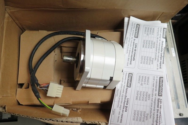 Free DHL NEW&ORIGIANL PANASONIC AC SERVO MOTOR MQMA022A1G