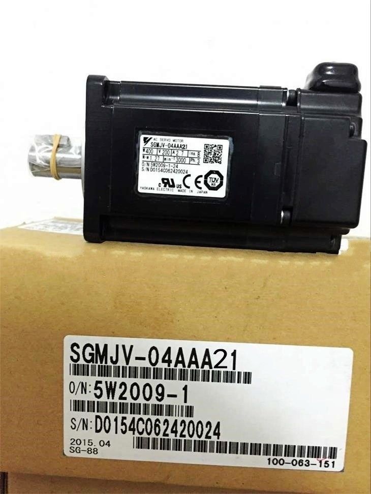 NEW YASKAWA SERVO MOTOR SGMJV-04AAA21 IN BOX