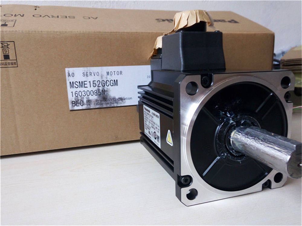 Brand new PANASONIC AC servo motor MSME152GCGM in box