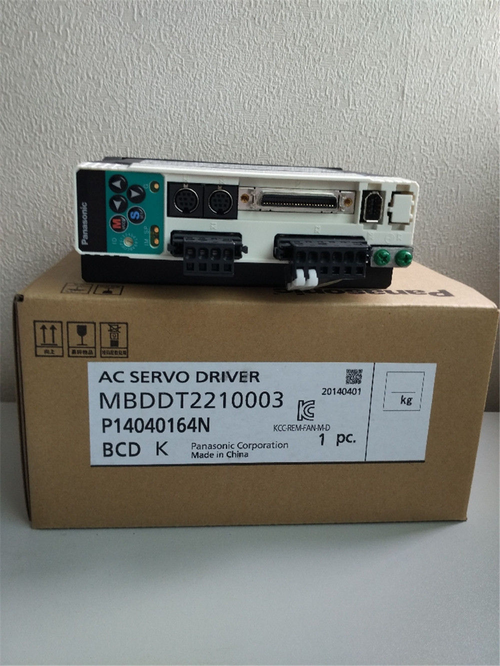 BRAND NEW PANASONIC Servo drive MBDDT2210003 400W in box