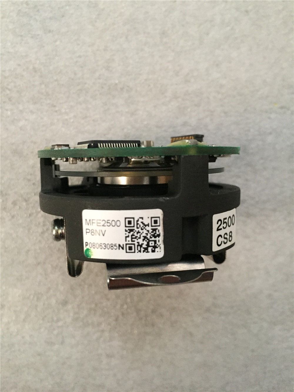 NEW Panasonic servo motor encoder MFE2500P8NV in box